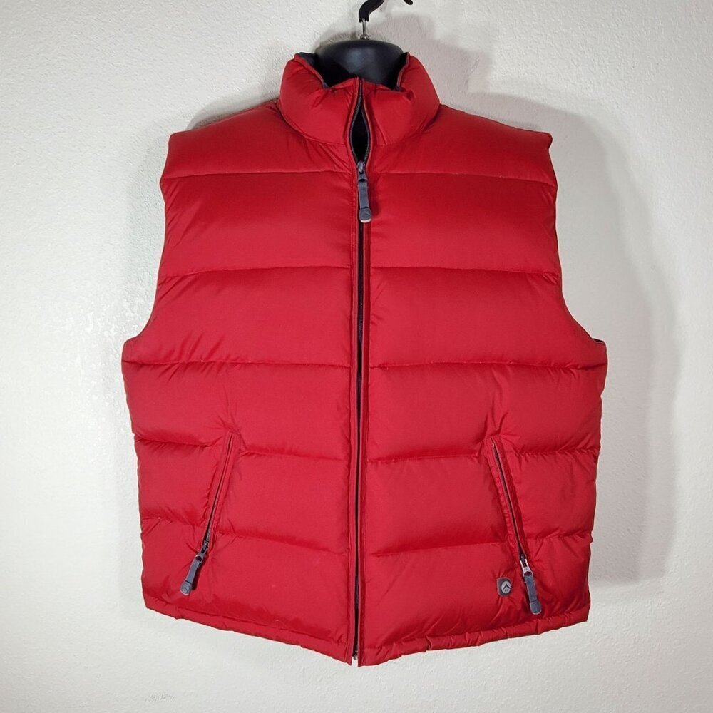 American Eagle Outfitter Large Red AE Base Camp Vest Down-Filled Water-Resistant